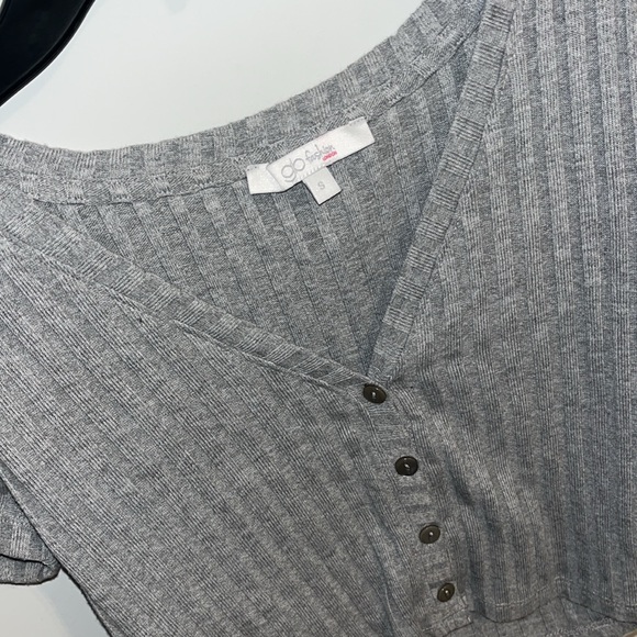 Button down top - Picture 2 of 2